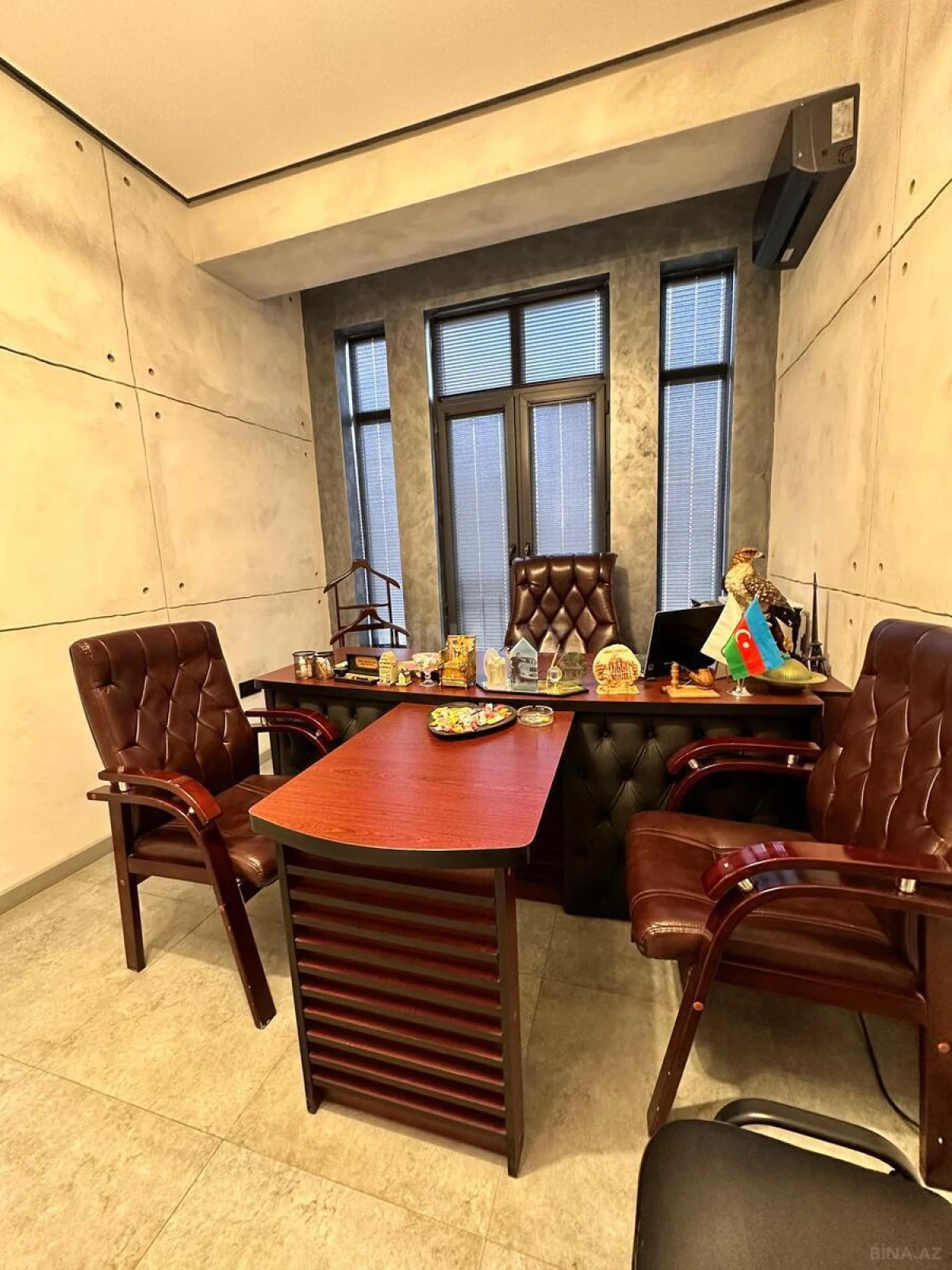 Kirayə verilir 1 otaqlı ofis 28 m²