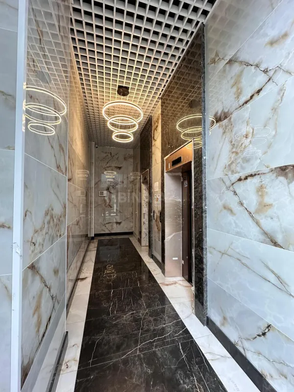 Kirayə verilir 1 otaqlı ofis 28 m²