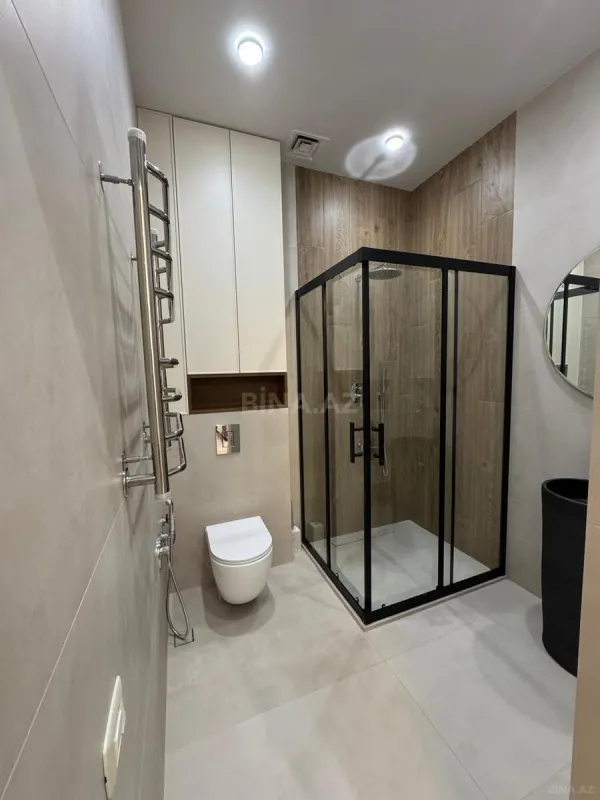 Kirayə verilir 4 otaqlı mənzil 146 m²