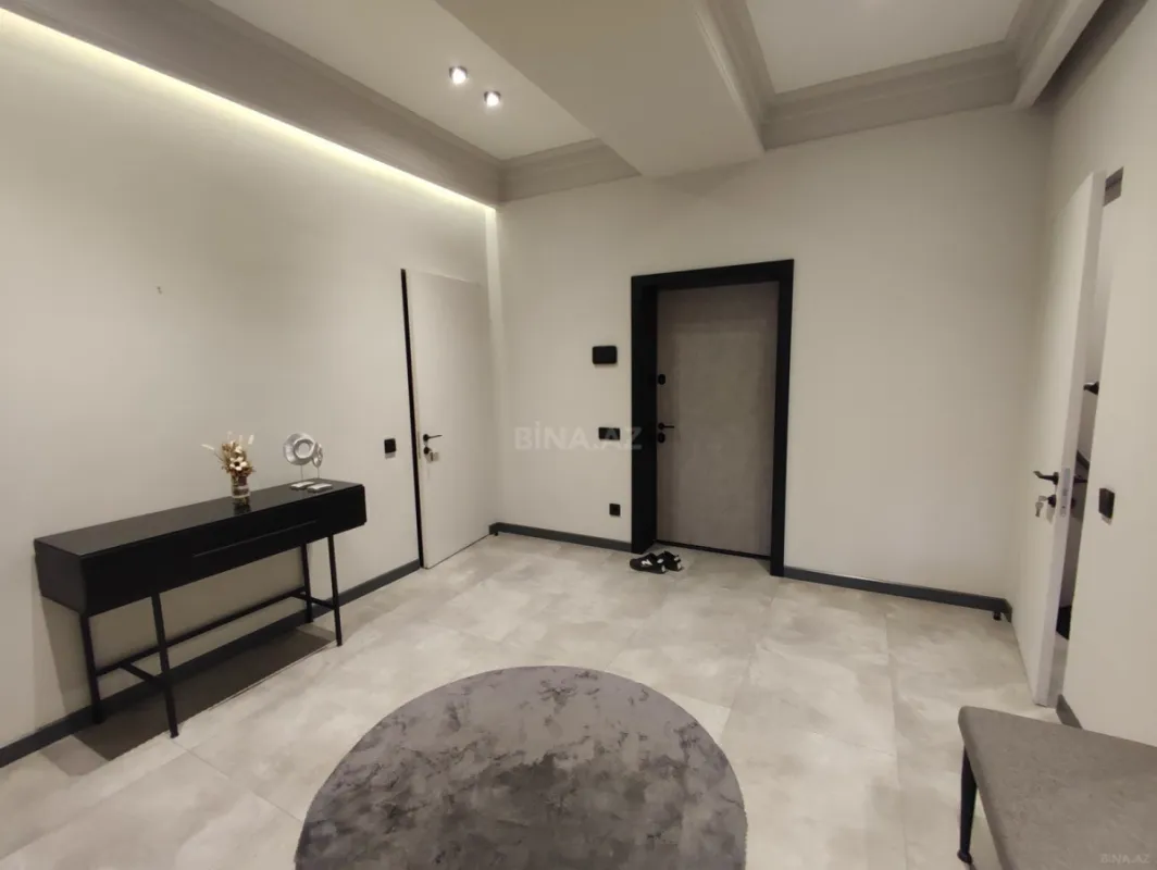Kirayə verilir 3 otaqlı mənzil 120 m²