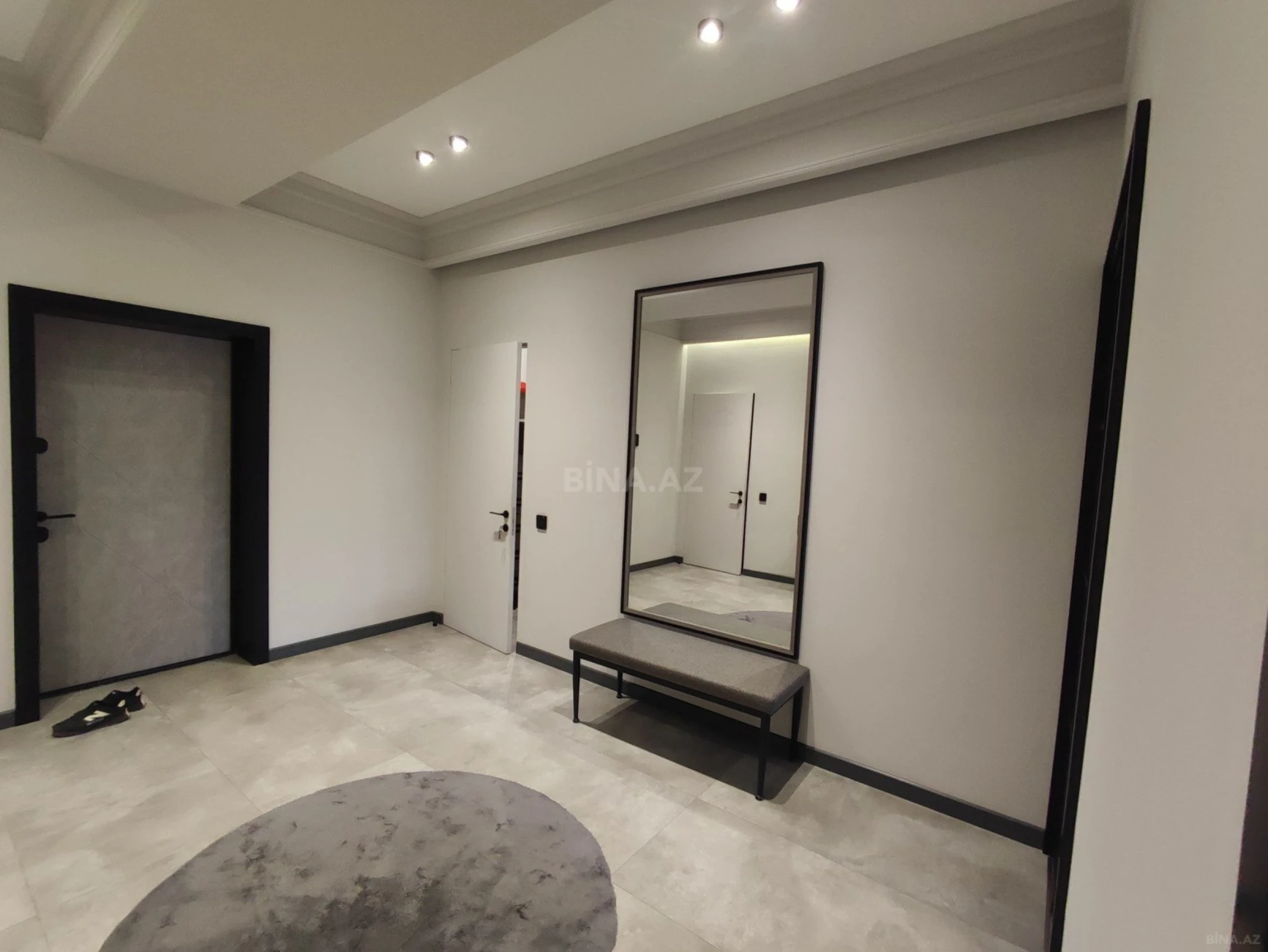 Kirayə verilir 3 otaqlı mənzil 120 m²