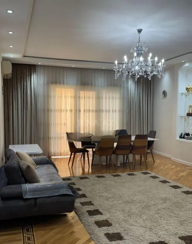 Kirayə verilir 3 otaqlı mənzil 137 m²