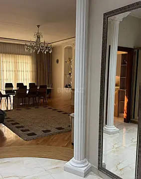 Kirayə verilir 3 otaqlı mənzil 137 m²
