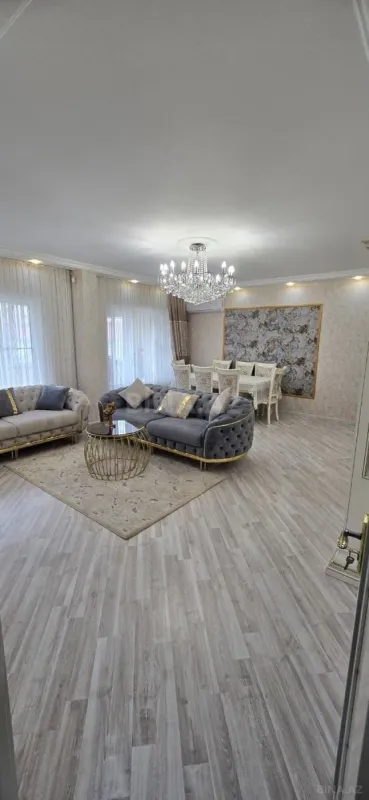 Satılır 5 otaqlı mənzil 107 m²