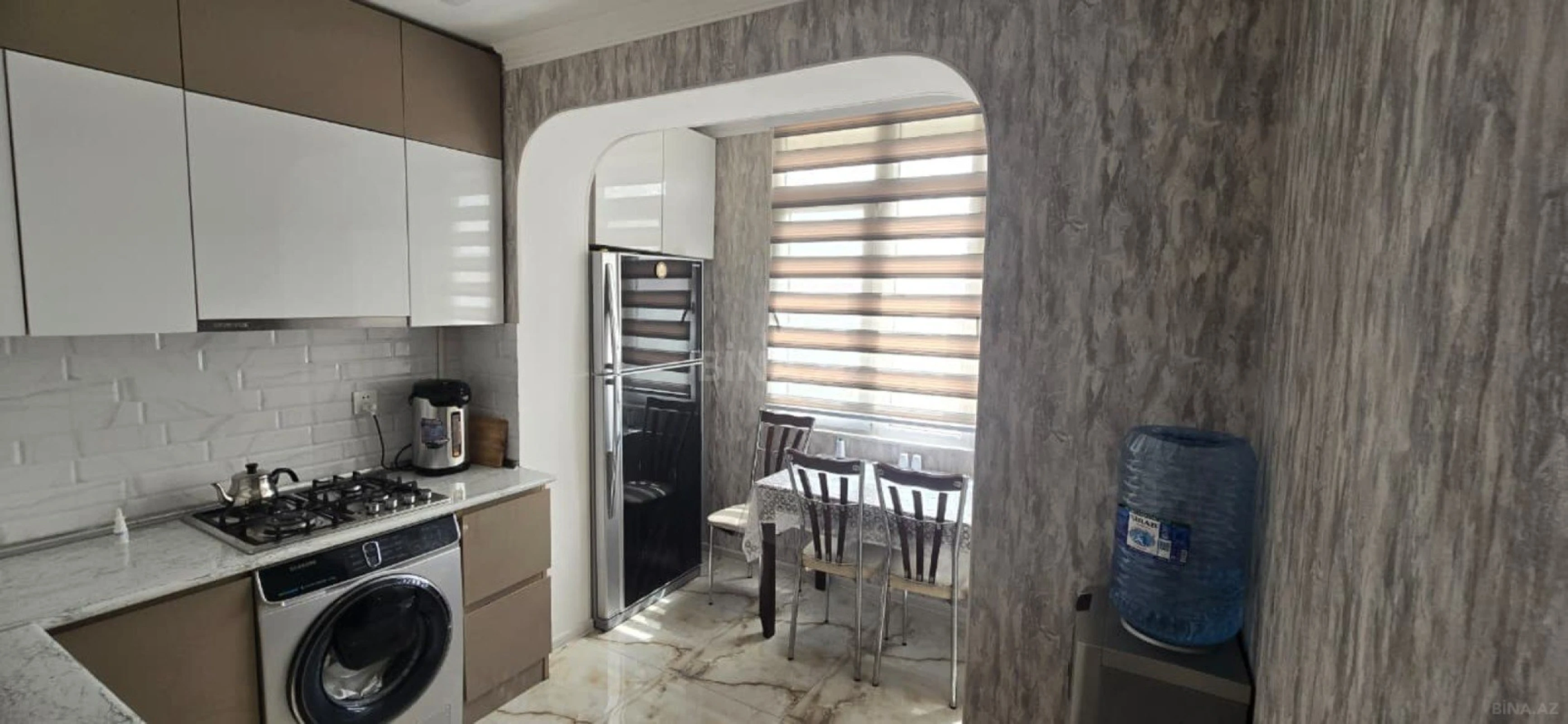 Satılır 5 otaqlı mənzil 107 m²