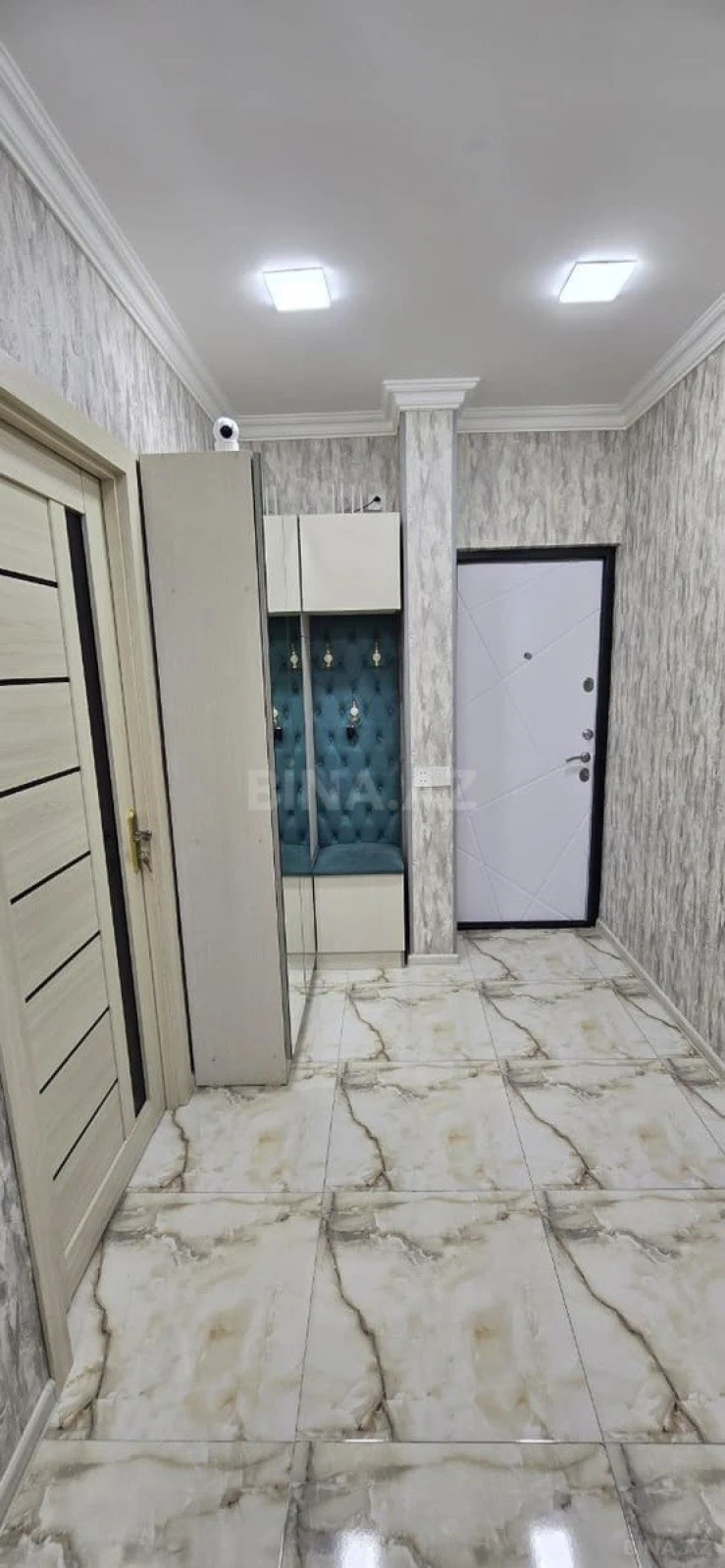 Satılır 5 otaqlı mənzil 107 m²