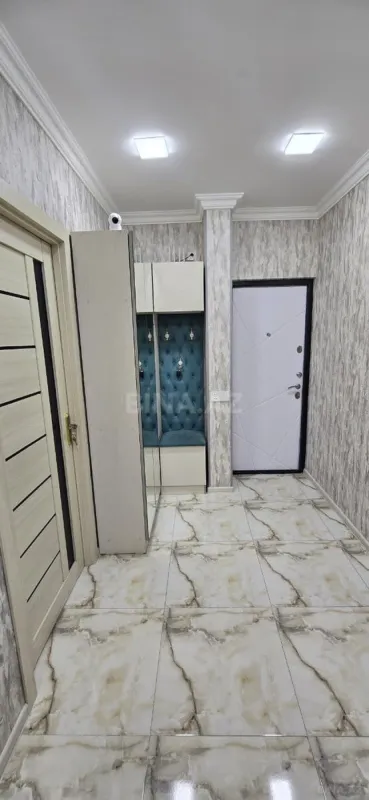 Satılır 5 otaqlı mənzil 107 m²
