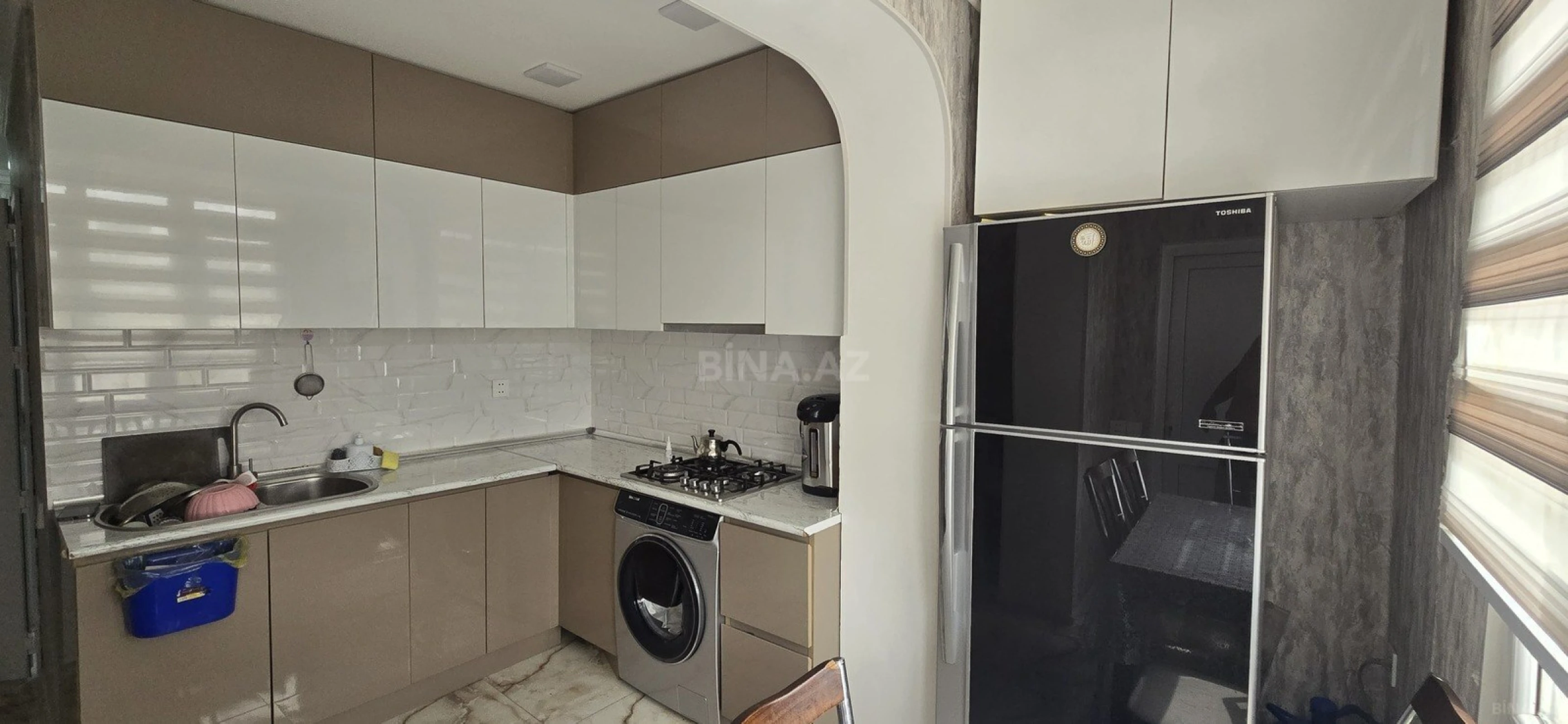 Satılır 5 otaqlı mənzil 107 m²