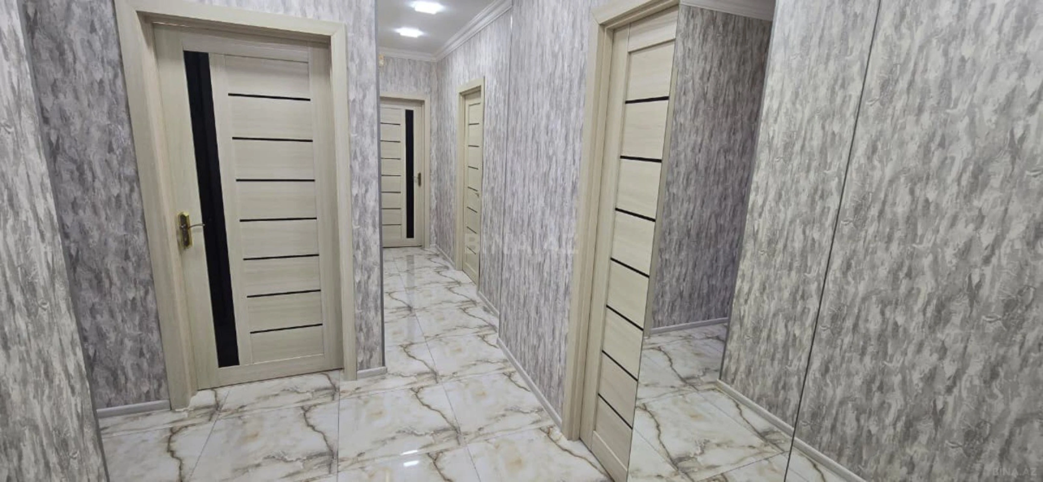 Satılır 5 otaqlı mənzil 107 m²