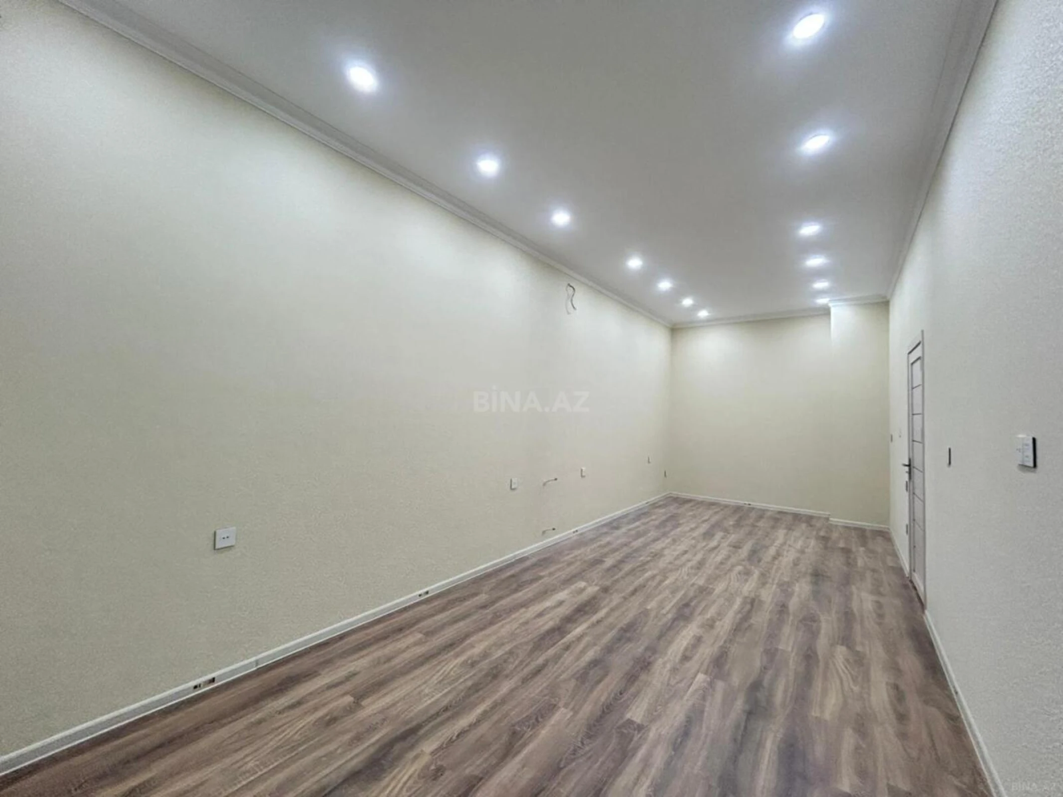 Satılır 2 otaqlı mənzil 90 m²