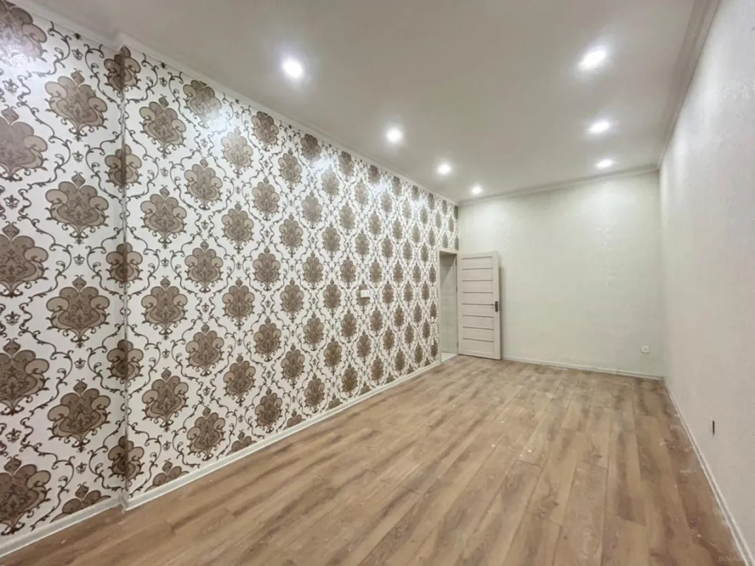 Satılır 2 otaqlı mənzil 90 m²
