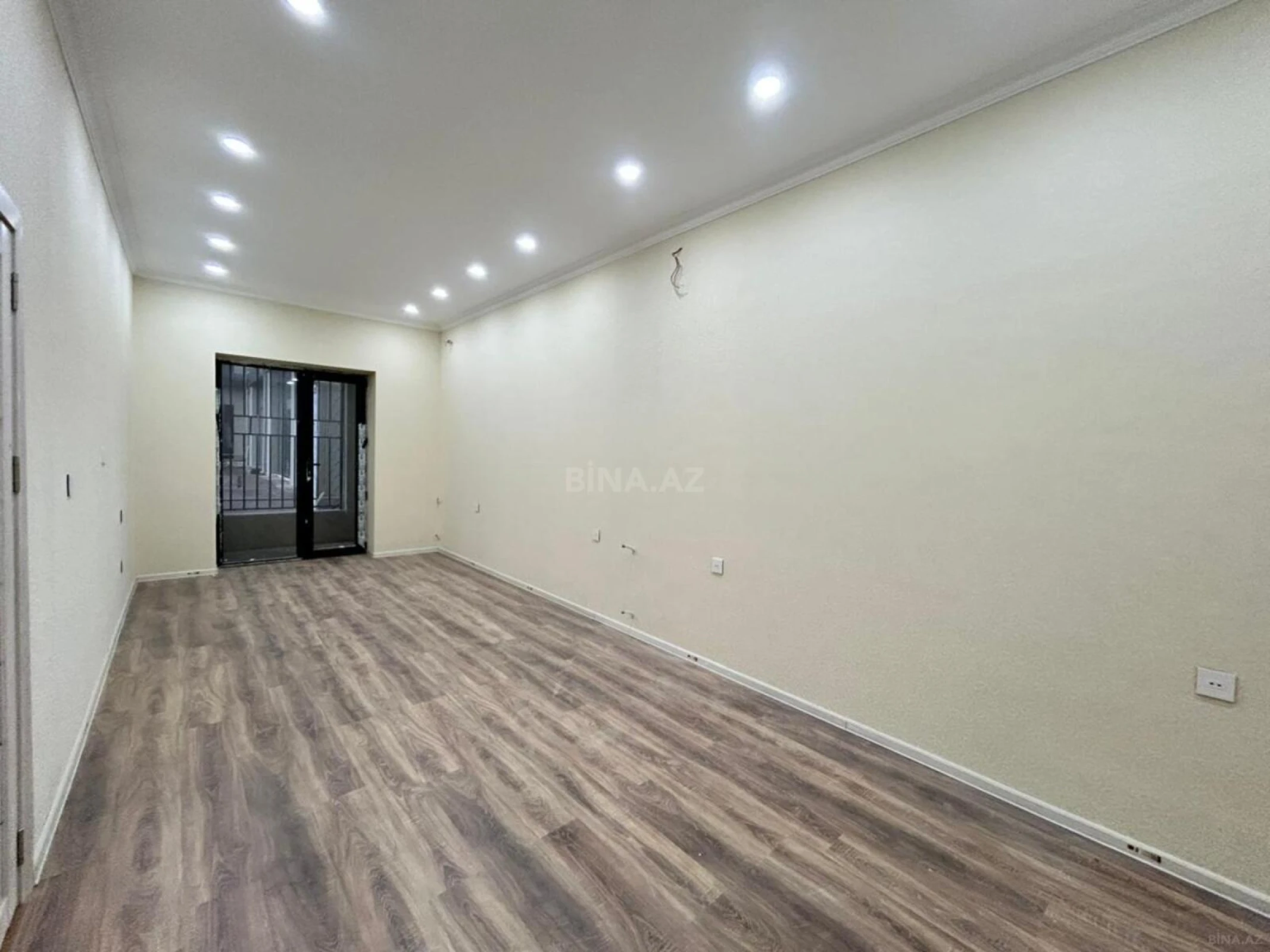 Satılır 2 otaqlı mənzil 90 m²