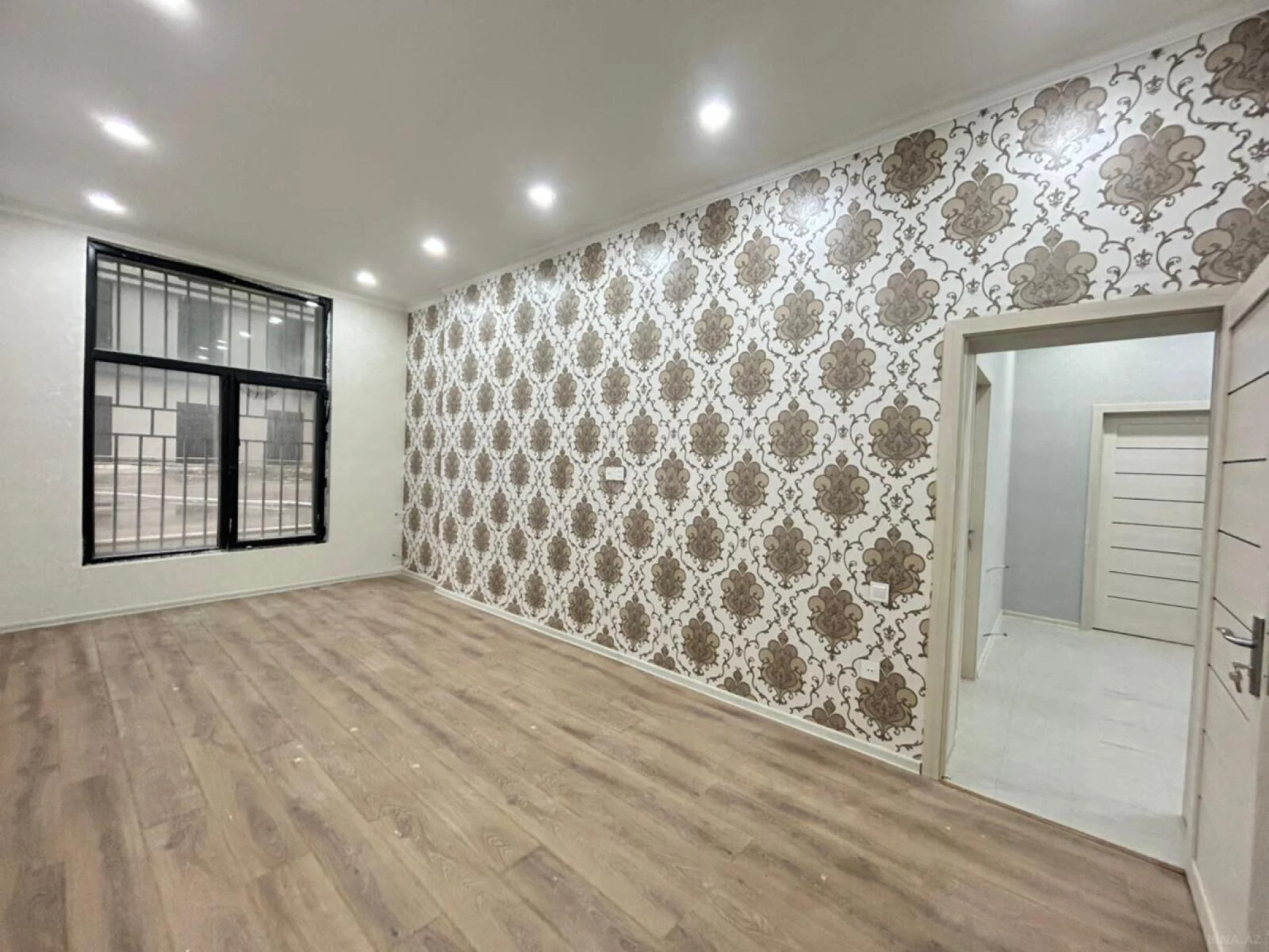 Satılır 2 otaqlı mənzil 90 m²