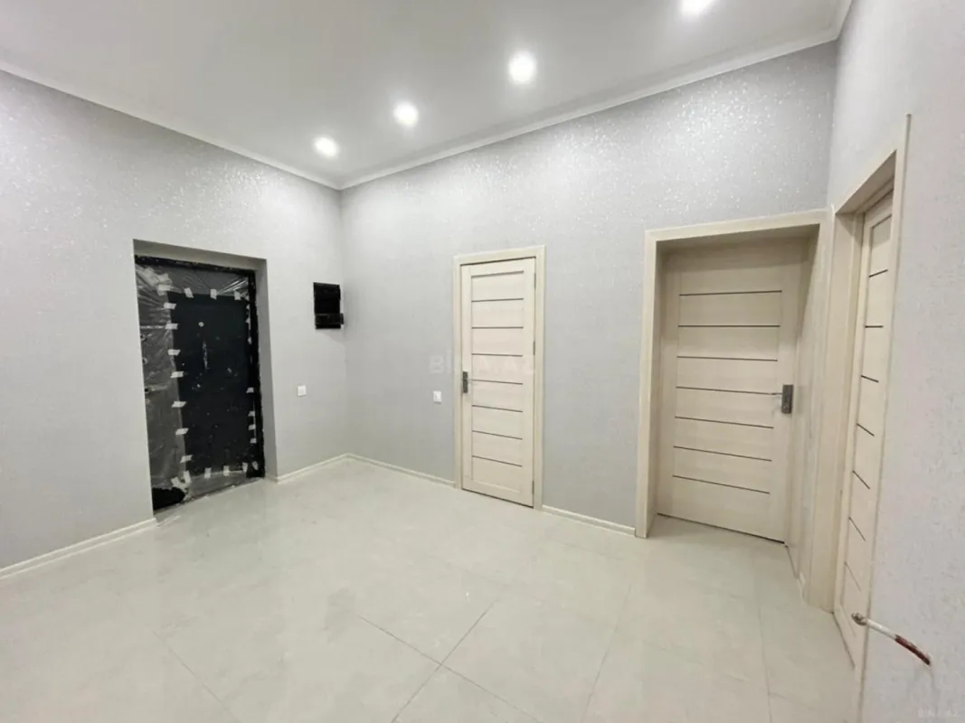 Satılır 2 otaqlı mənzil 90 m²