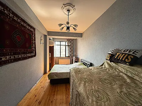 Satılır 3 otaqlı mənzil 125 m²