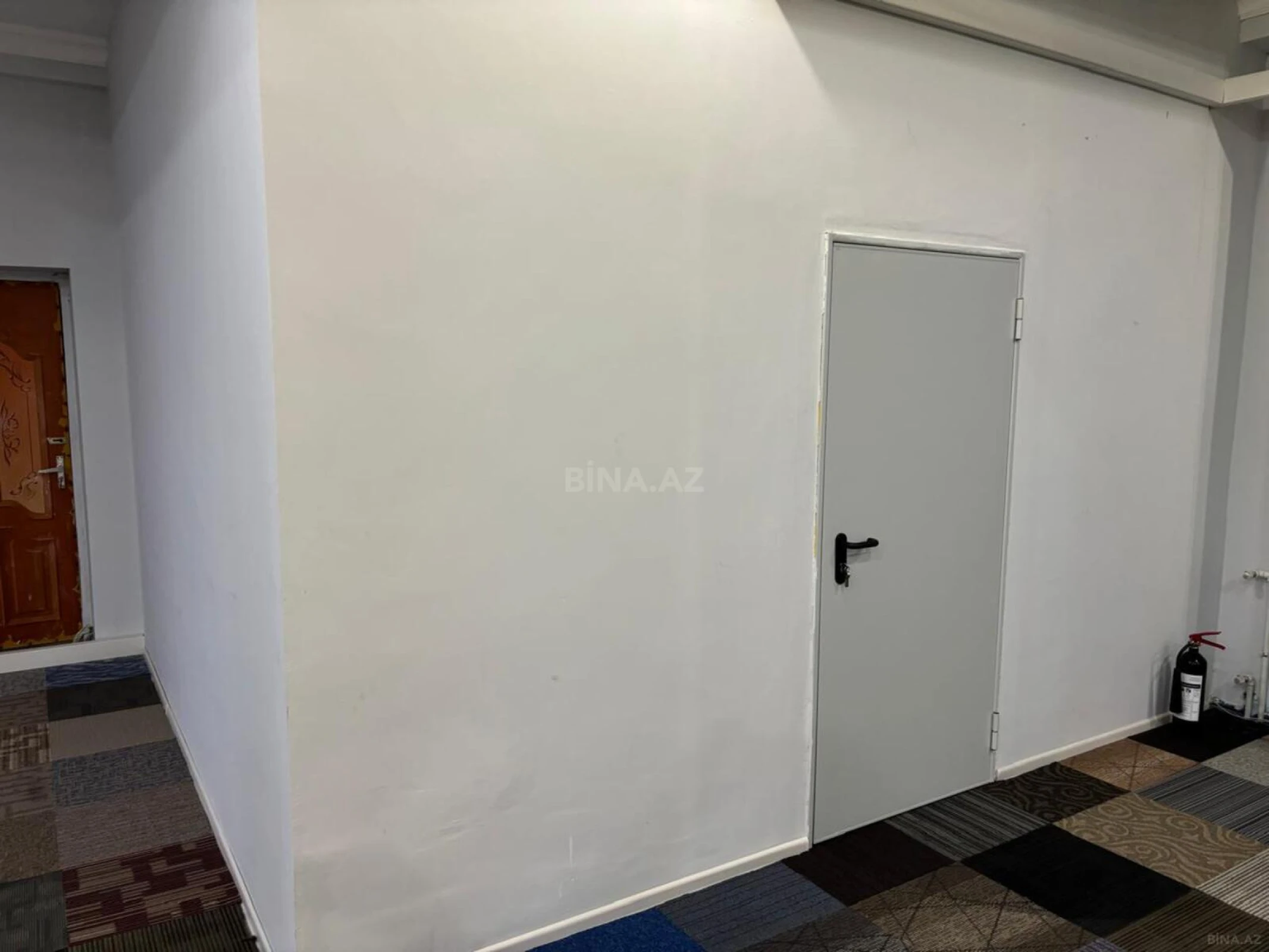 Kirayə verilir obyekt 184 m²