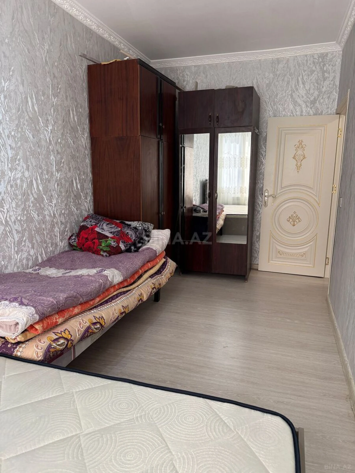 Kirayə verilir 2 otaqlı mənzil 60 m²