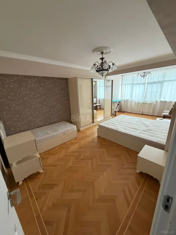 Kirayə verilir 3 otaqlı mənzil 105 m²