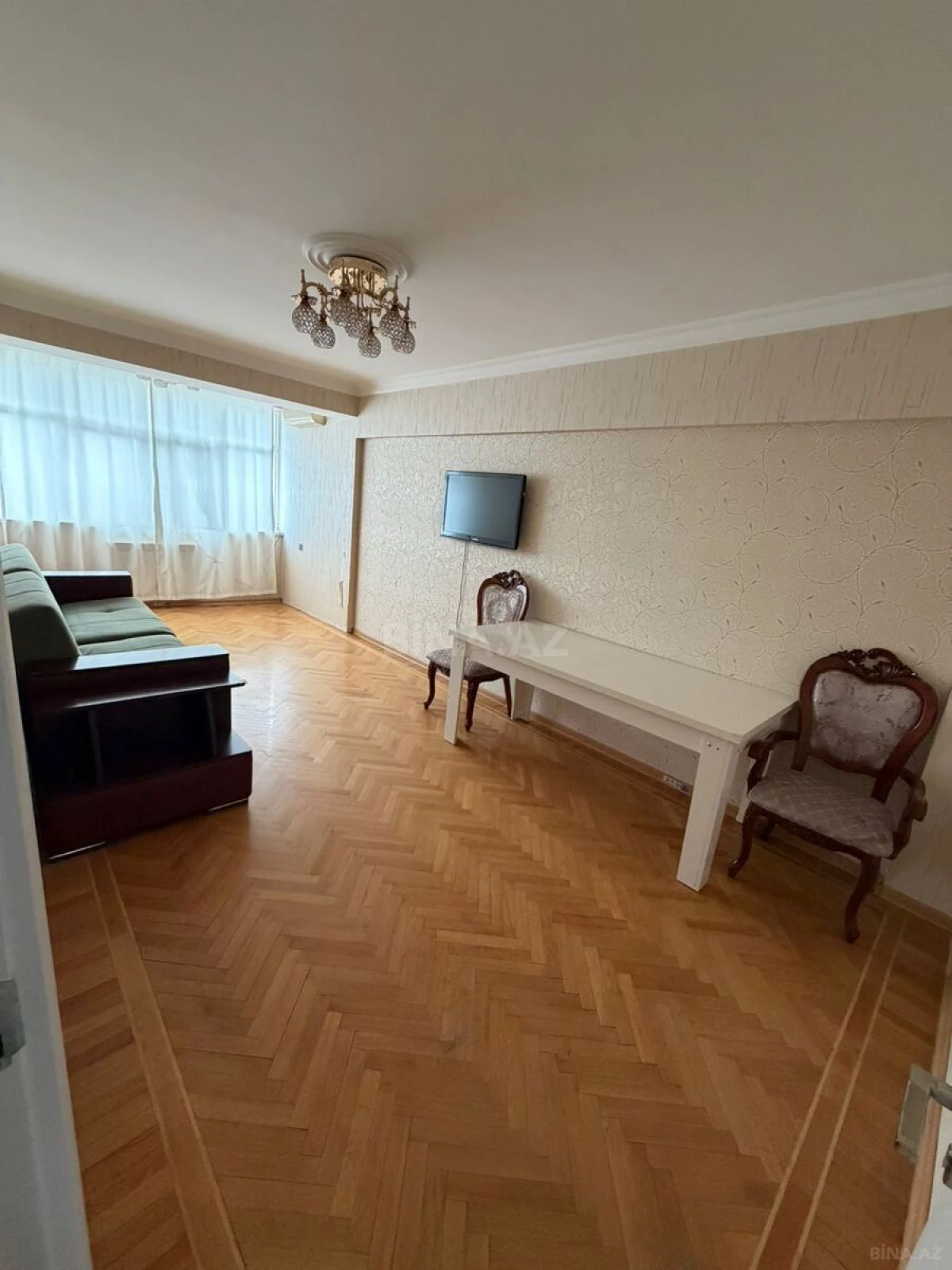 Kirayə verilir 3 otaqlı mənzil 105 m²