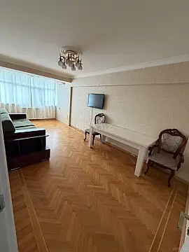 Kirayə verilir 3 otaqlı mənzil 105 m² — Bakı, Nərimanov 3 otaq 105.00 m²