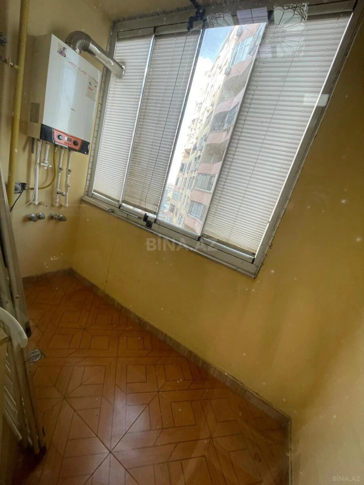 Kirayə verilir 3 otaqlı mənzil 100 m²