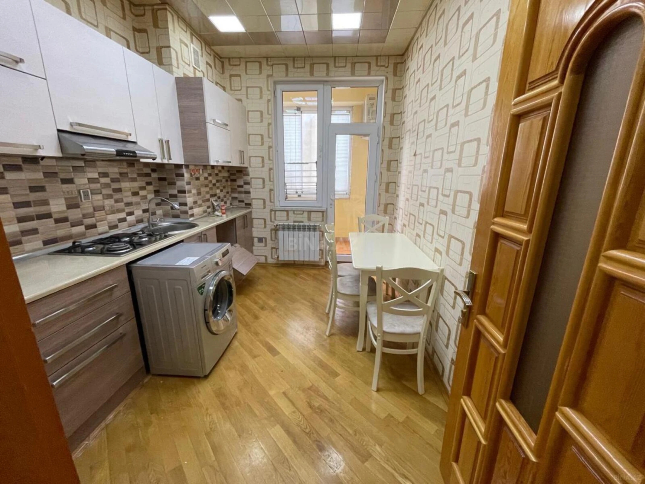 Kirayə verilir 3 otaqlı mənzil 100 m²