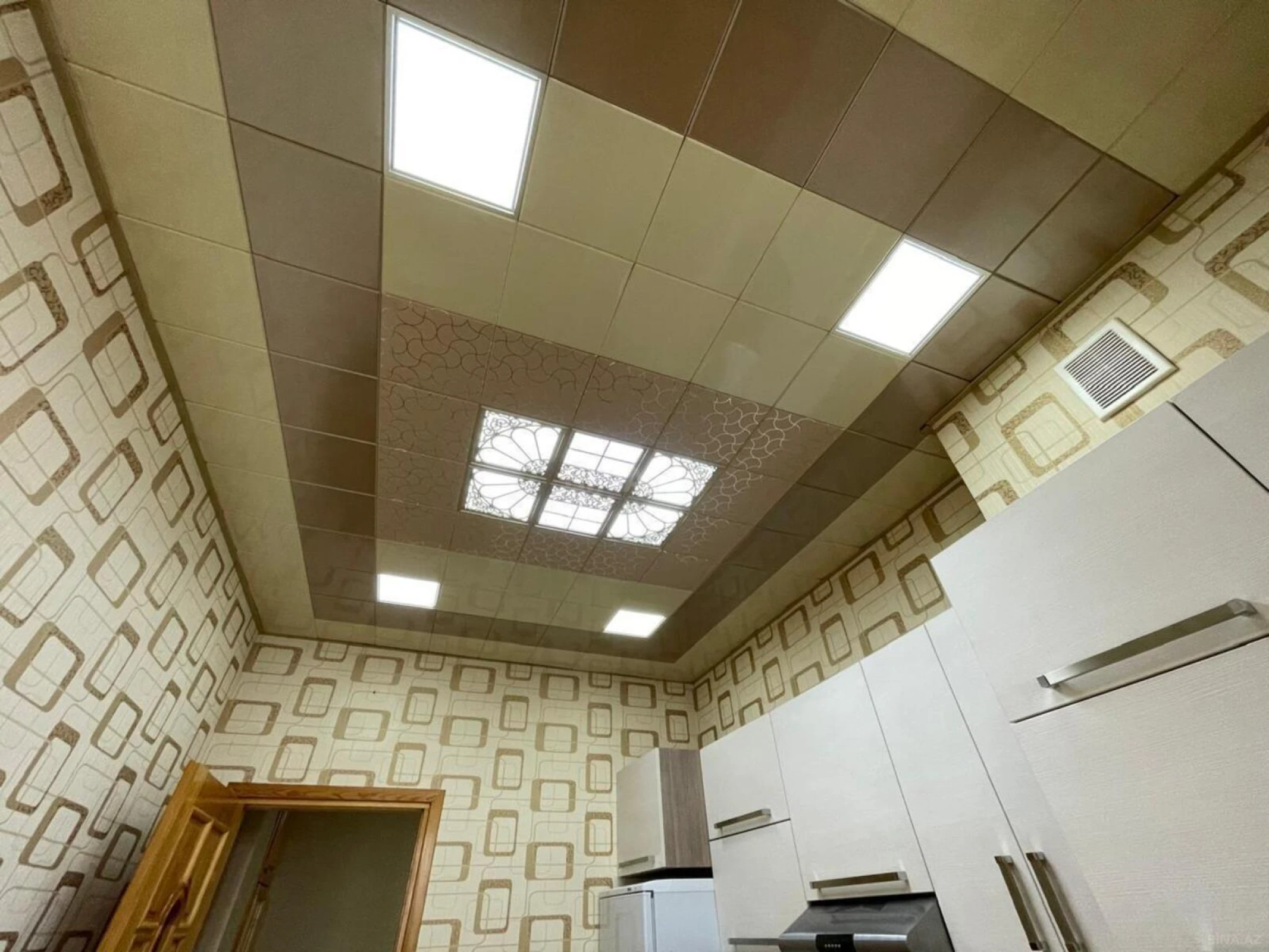 Kirayə verilir 3 otaqlı mənzil 100 m²