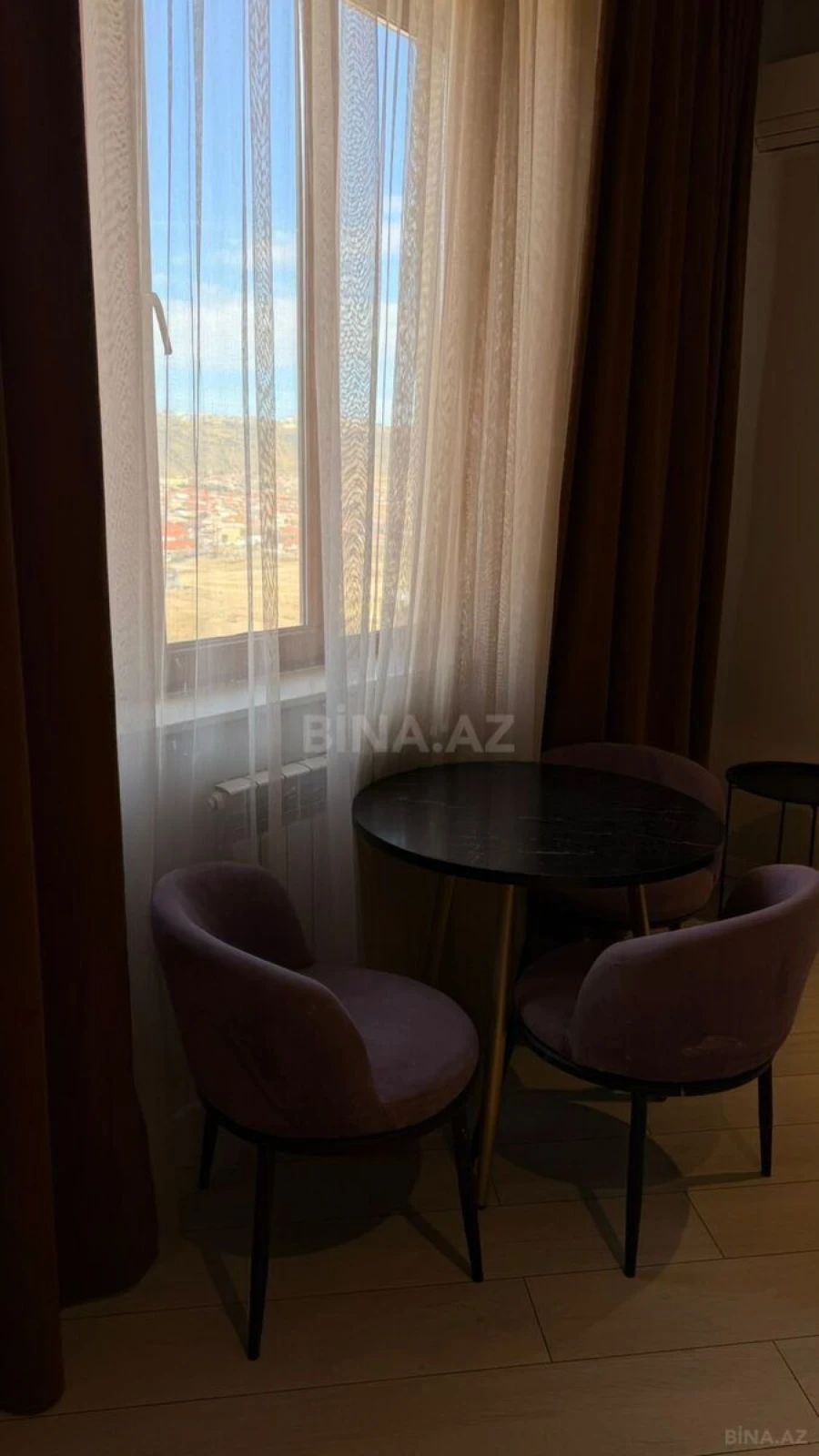Kirayə verilir 2 otaqlı mənzil 80 m²
