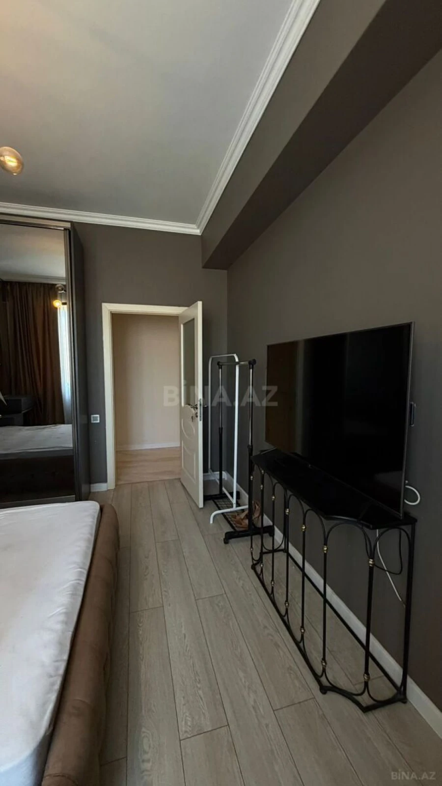 Kirayə verilir 2 otaqlı mənzil 80 m²