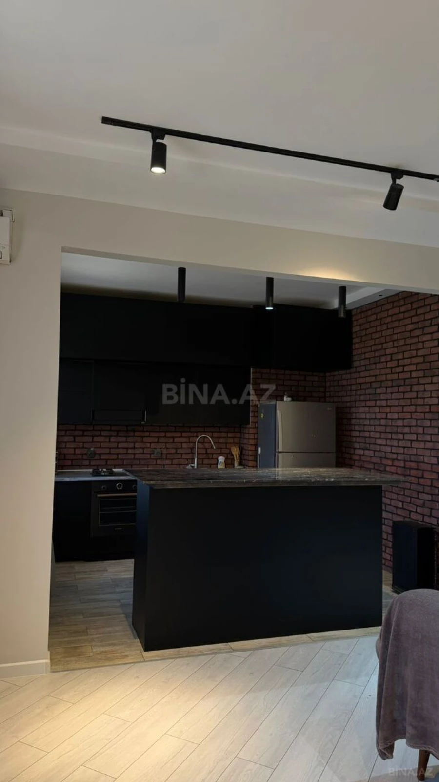 Kirayə verilir 2 otaqlı mənzil 80 m²