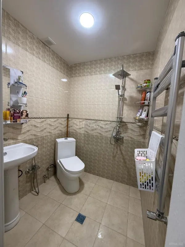 Kirayə verilir 2 otaqlı mənzil 58 m²