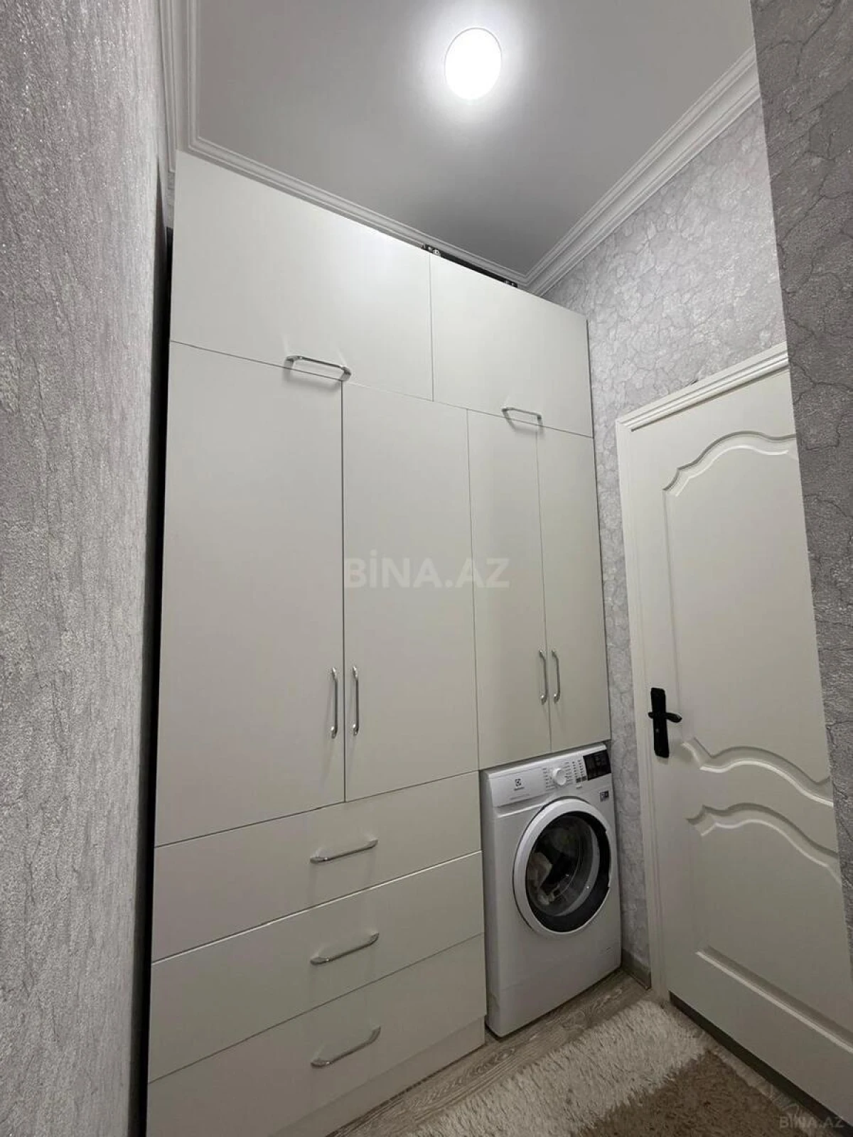 Kirayə verilir 2 otaqlı mənzil 58 m²