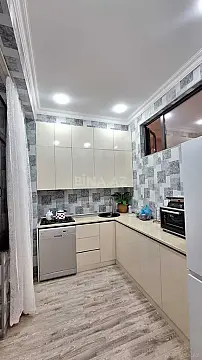 Kirayə verilir 2 otaqlı mənzil 58 m²