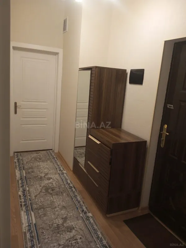 Kirayə verilir 2 otaqlı mənzil 85 m²