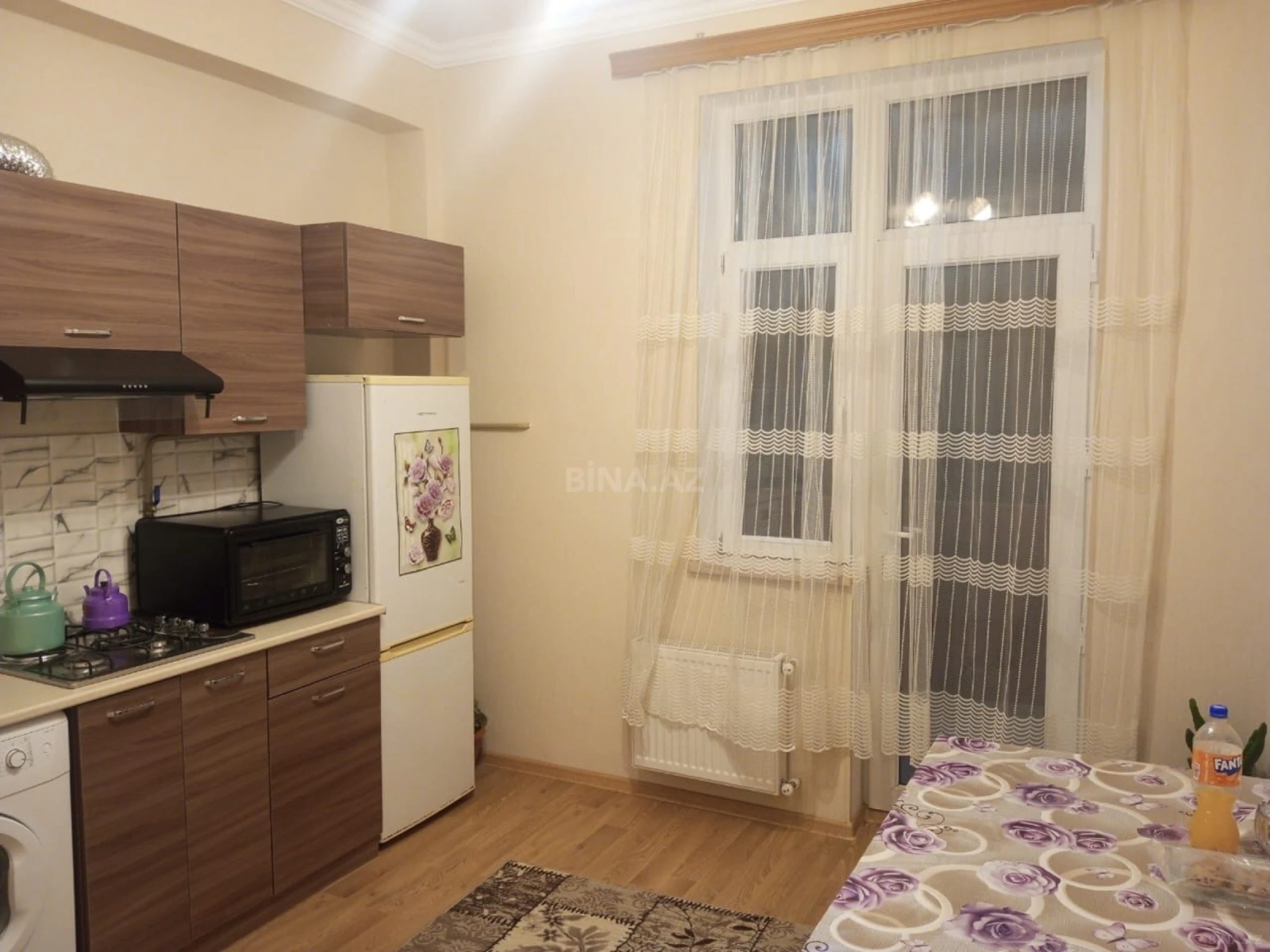 Kirayə verilir 2 otaqlı mənzil 85 m²