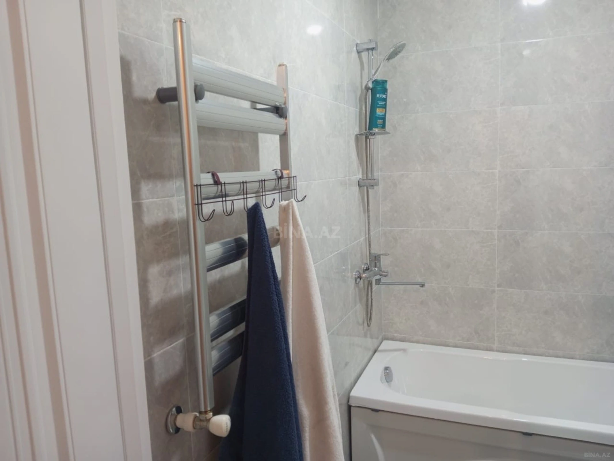 Kirayə verilir 2 otaqlı mənzil 85 m²