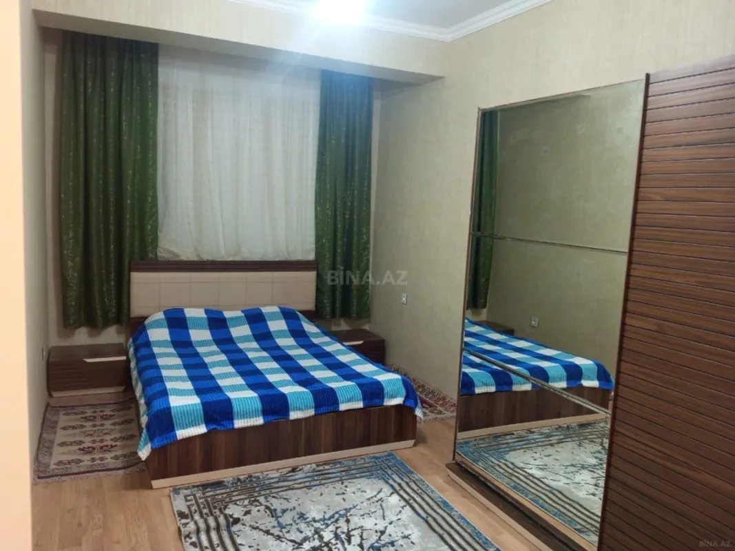 Kirayə verilir 2 otaqlı mənzil 85 m²