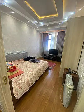 Satılır 2 otaqlı mənzil 65 m²