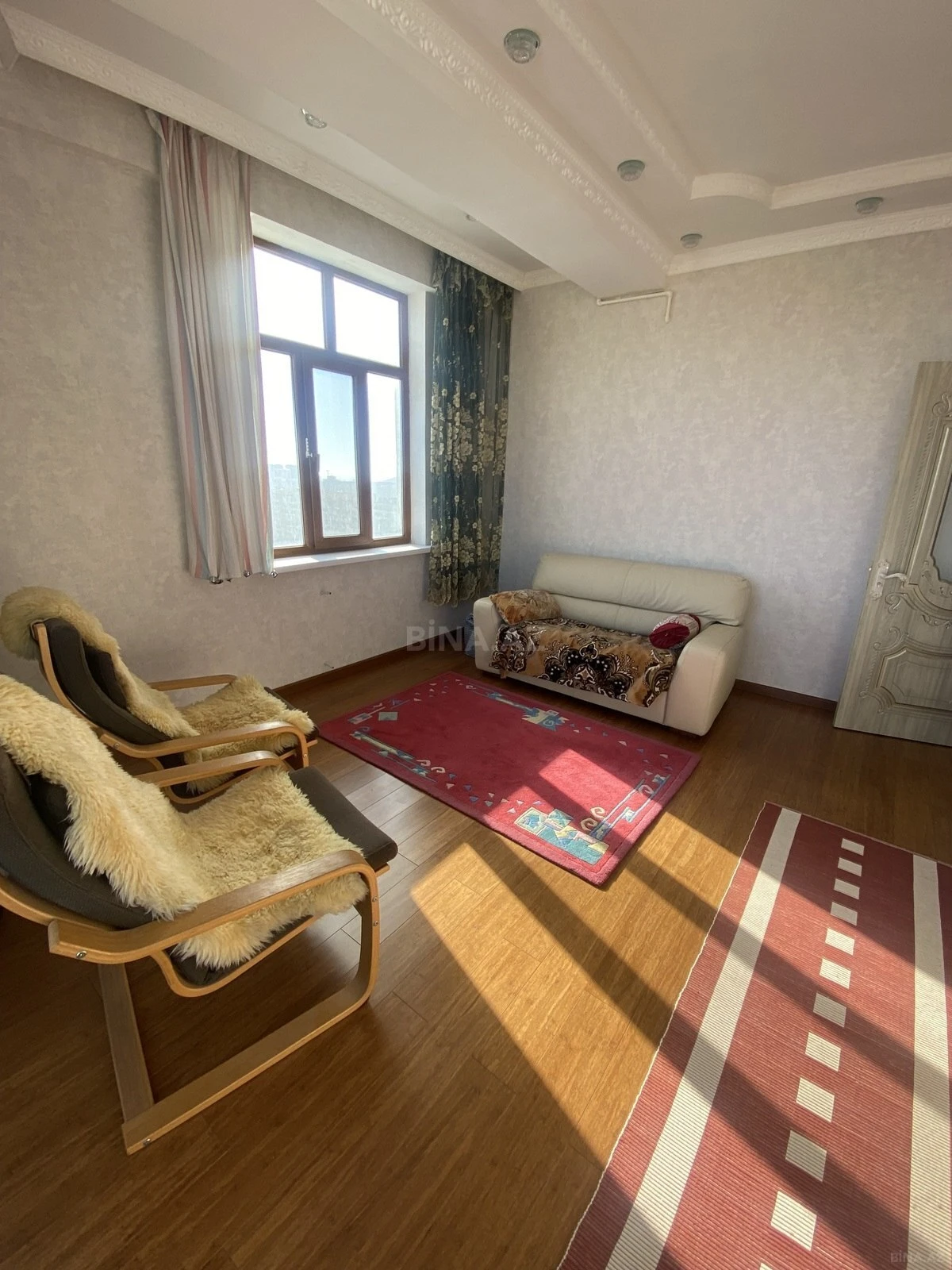 Satılır 2 otaqlı mənzil 65 m²