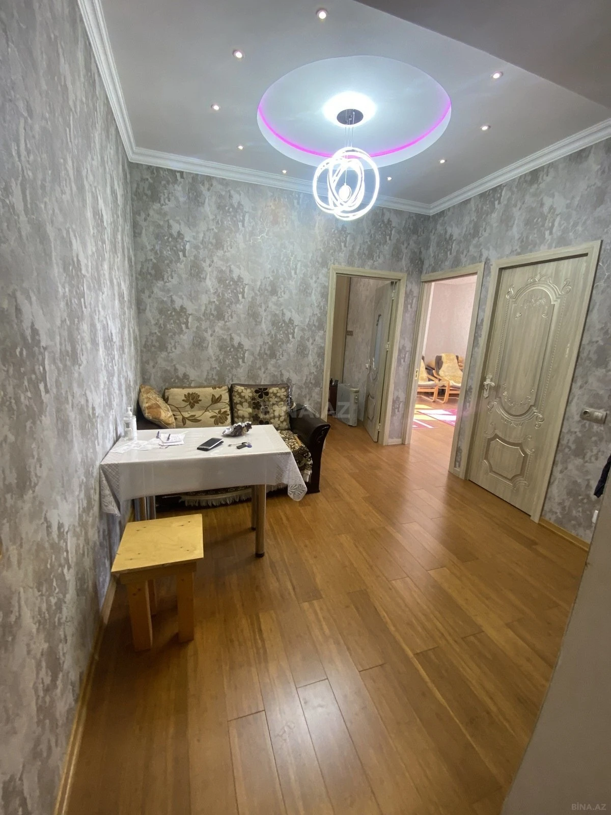 Satılır 2 otaqlı mənzil 65 m²