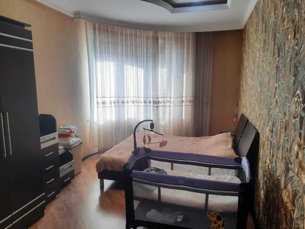 Kirayə verilir 3 otaqlı mənzil 150 m²