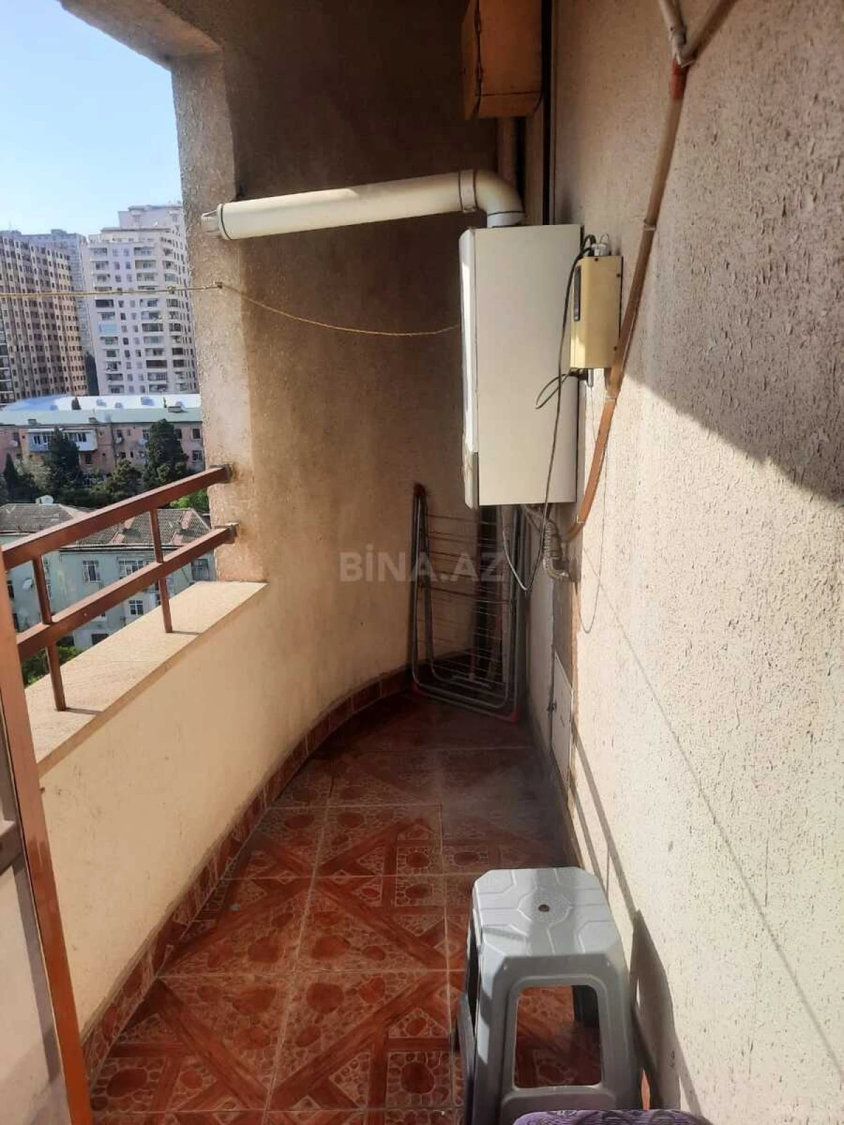 Kirayə verilir 3 otaqlı mənzil 150 m²