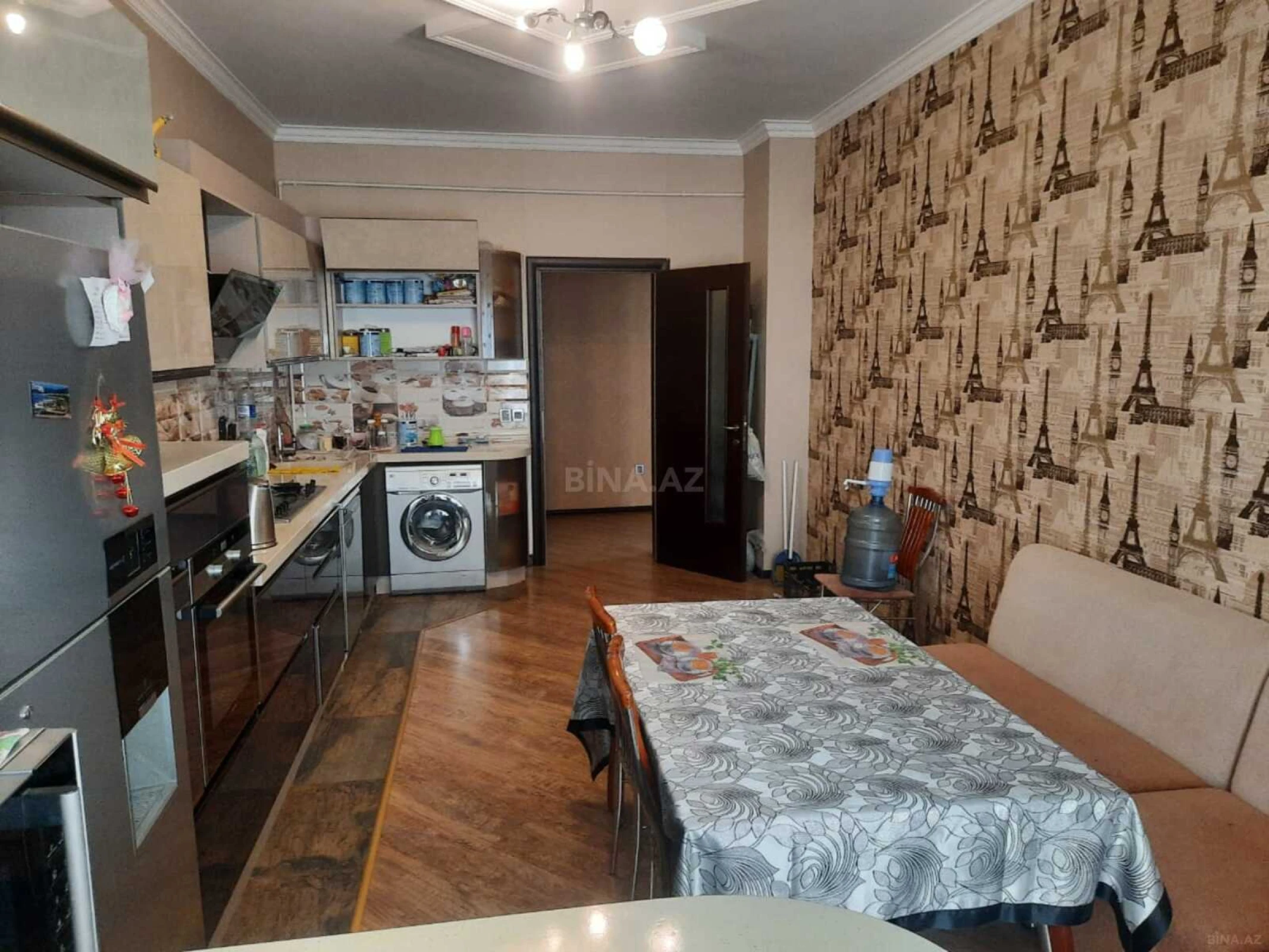 Kirayə verilir 3 otaqlı mənzil 150 m²