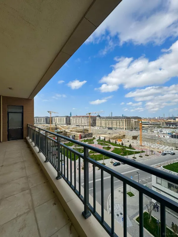 Satılır 3 otaqlı mənzil 120 m²