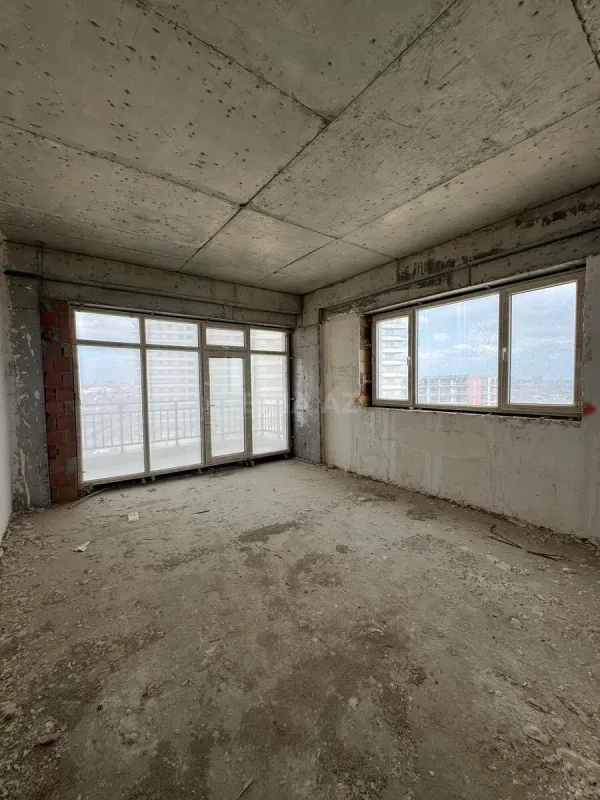 Satılır 3 otaqlı mənzil 120 m²