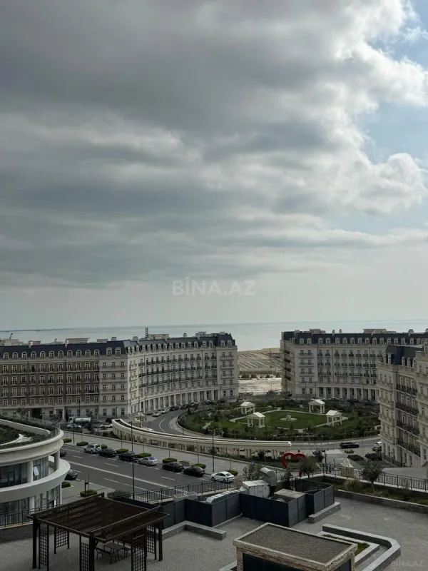 Satılır 3 otaqlı mənzil 120 m²