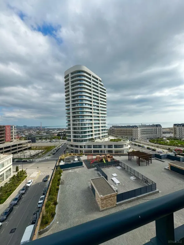 Satılır 3 otaqlı mənzil 120 m²