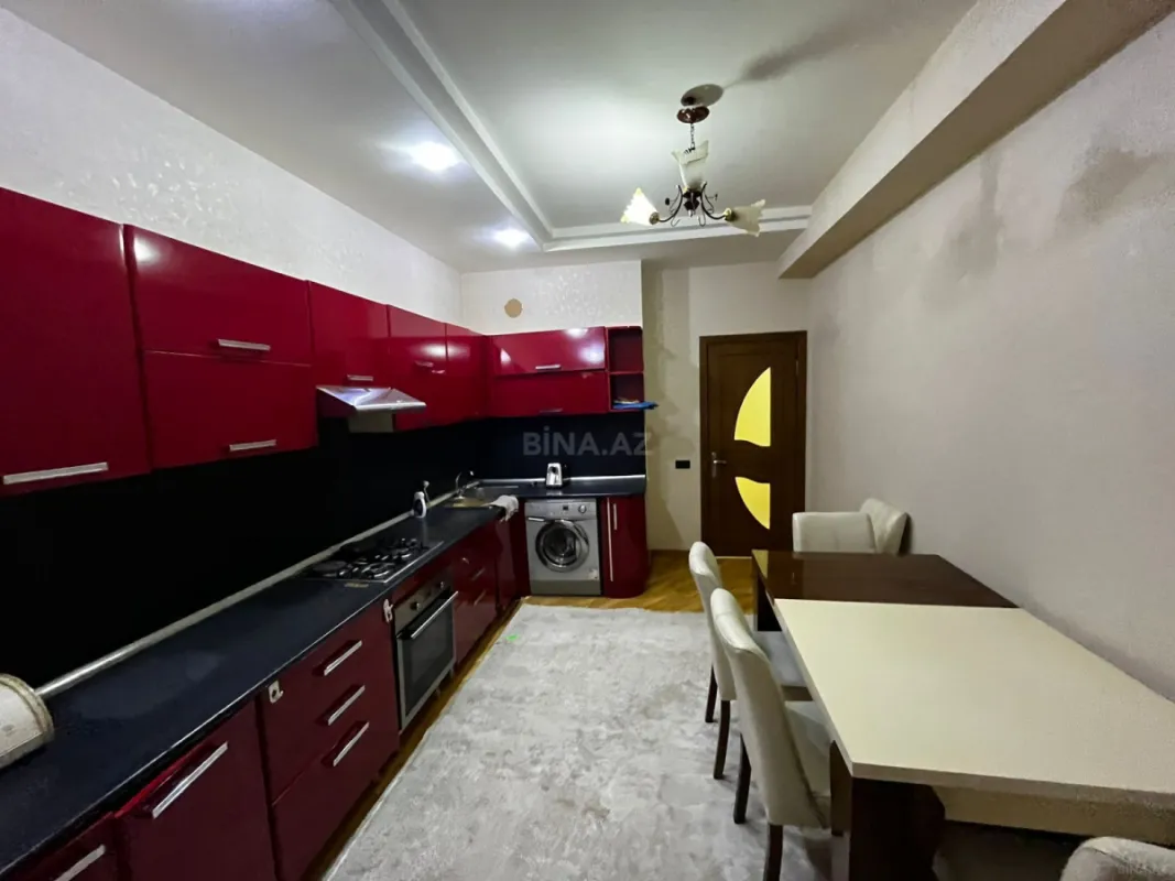 Kirayə verilir 3 otaqlı mənzil 140 m²