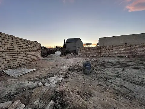 Satılır torpaq sahəsi 2 m²