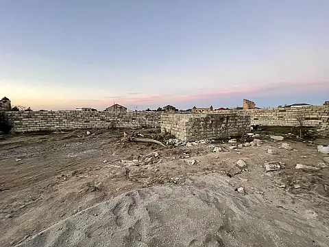 Satılır torpaq sahəsi 2 m²
